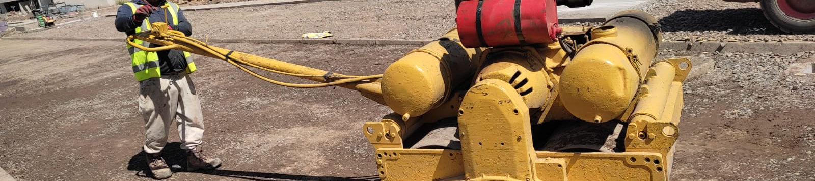 Maquinaria de pavimentación en obra