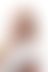 Featuring You - Author Spotlight - Meet Melissa Hull