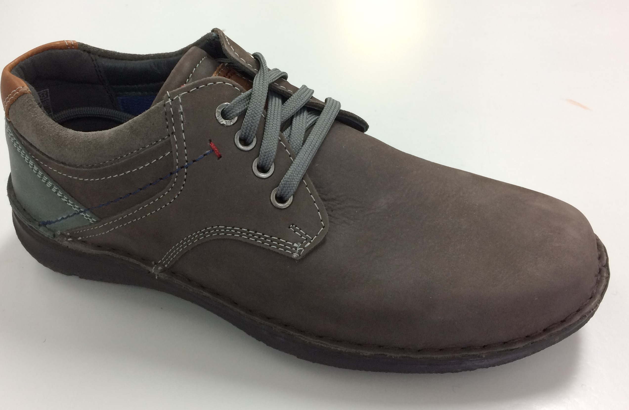 Collins Footwear Hamilton