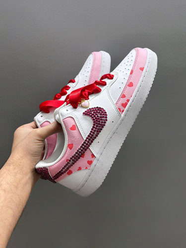 nike court valentine