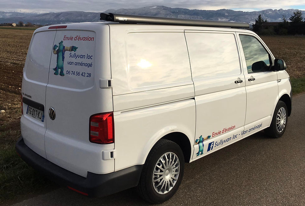 VW T5 aménagé pour Sullyvan location à Bourg les valence