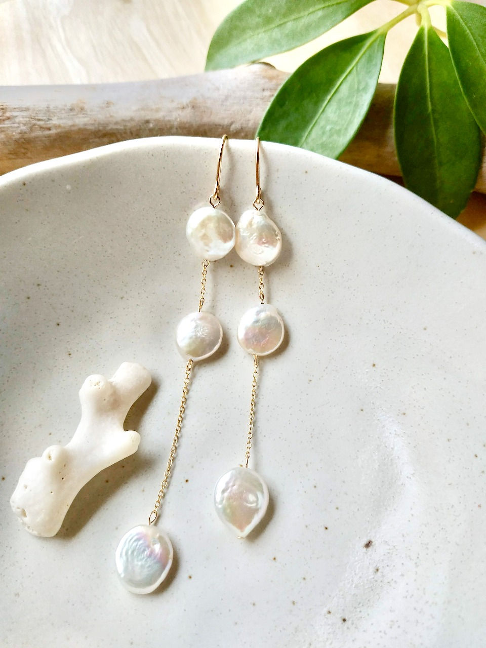 サムネイル： Coin Pearl Drop Earrings