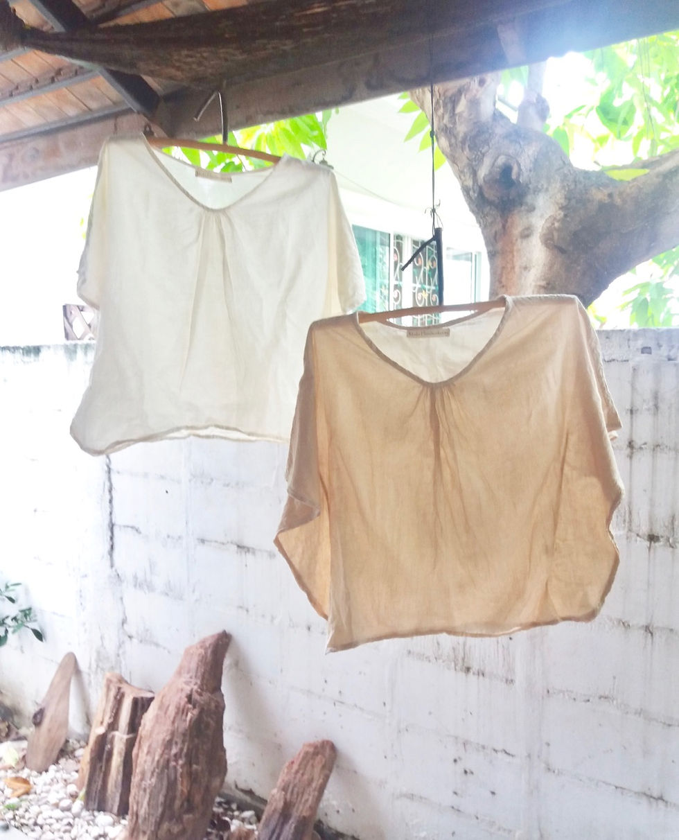 Thumbnail: Yurari Cotton Blouse / 2 colors