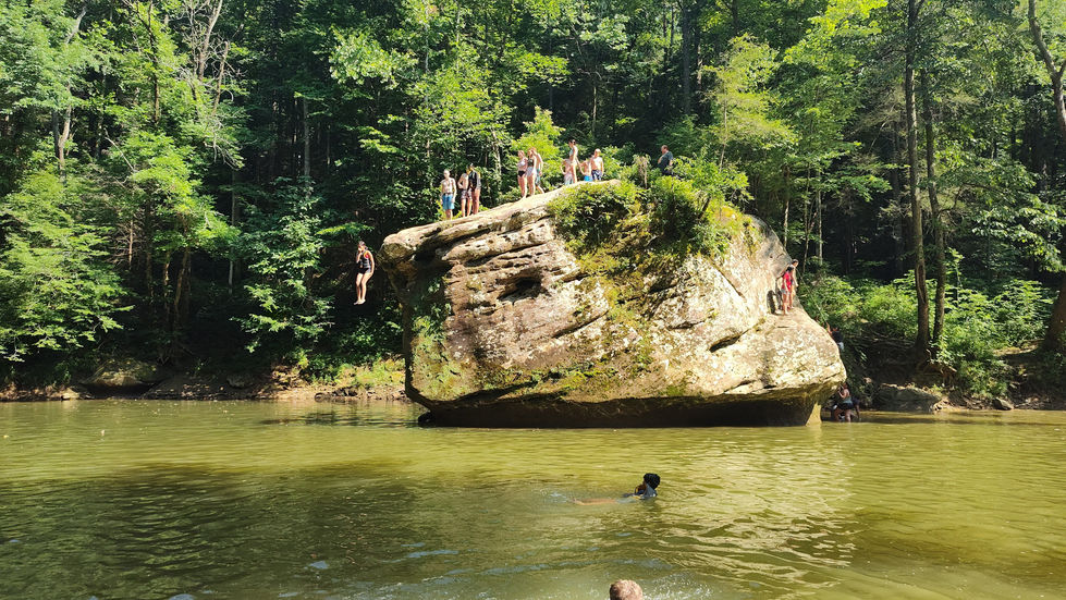 Cliff Jumping, Red River Gorge Kentucky