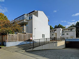 11 - 333 Robert St