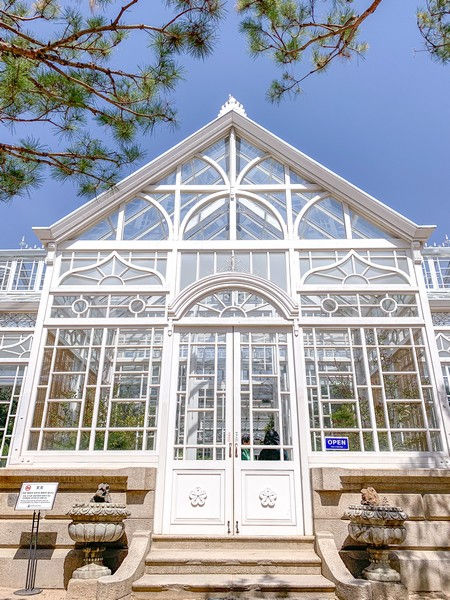 Changgyeonggung Palace - The Grand Greenhouse