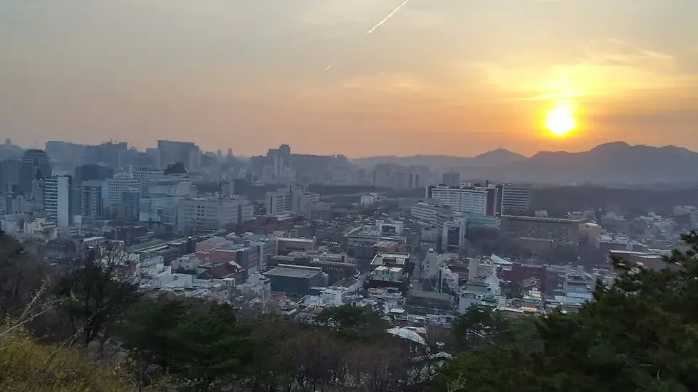 Panoramic view of Seoul at Naksan Park observatory point