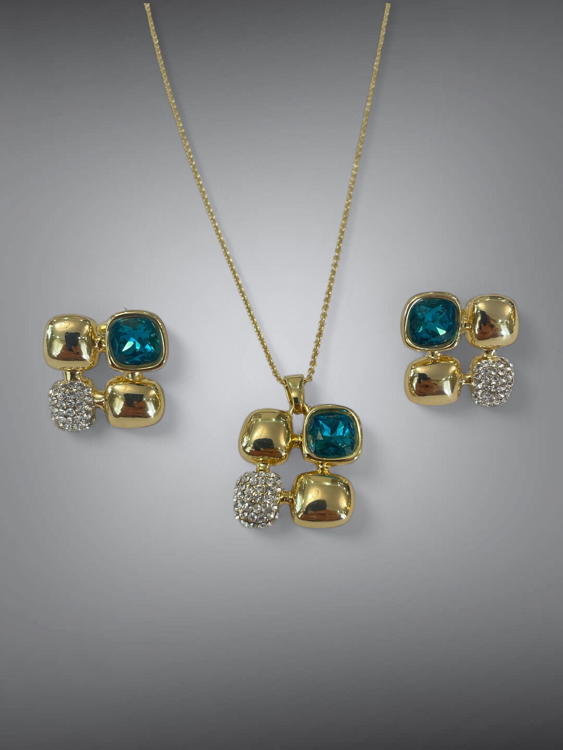 Taşlı Geometrik Set