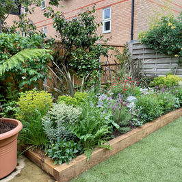 English Country & Cottage Gardens