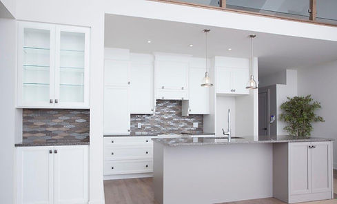 Our reputation as a kitchen and bathroom cabinet manufacturer was built on and supported by impeccable workmanship and an experienced and professional team.
