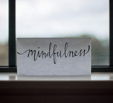 Mindfulness-coaching-selfcare-grounding-wellness