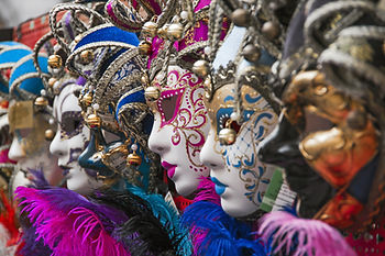 Costume stores in Barcelona