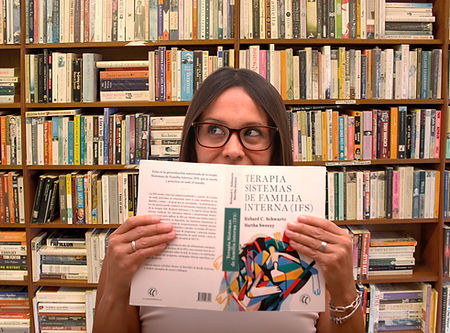 Terapeuta psicologica Sandra Belmonte, formación.