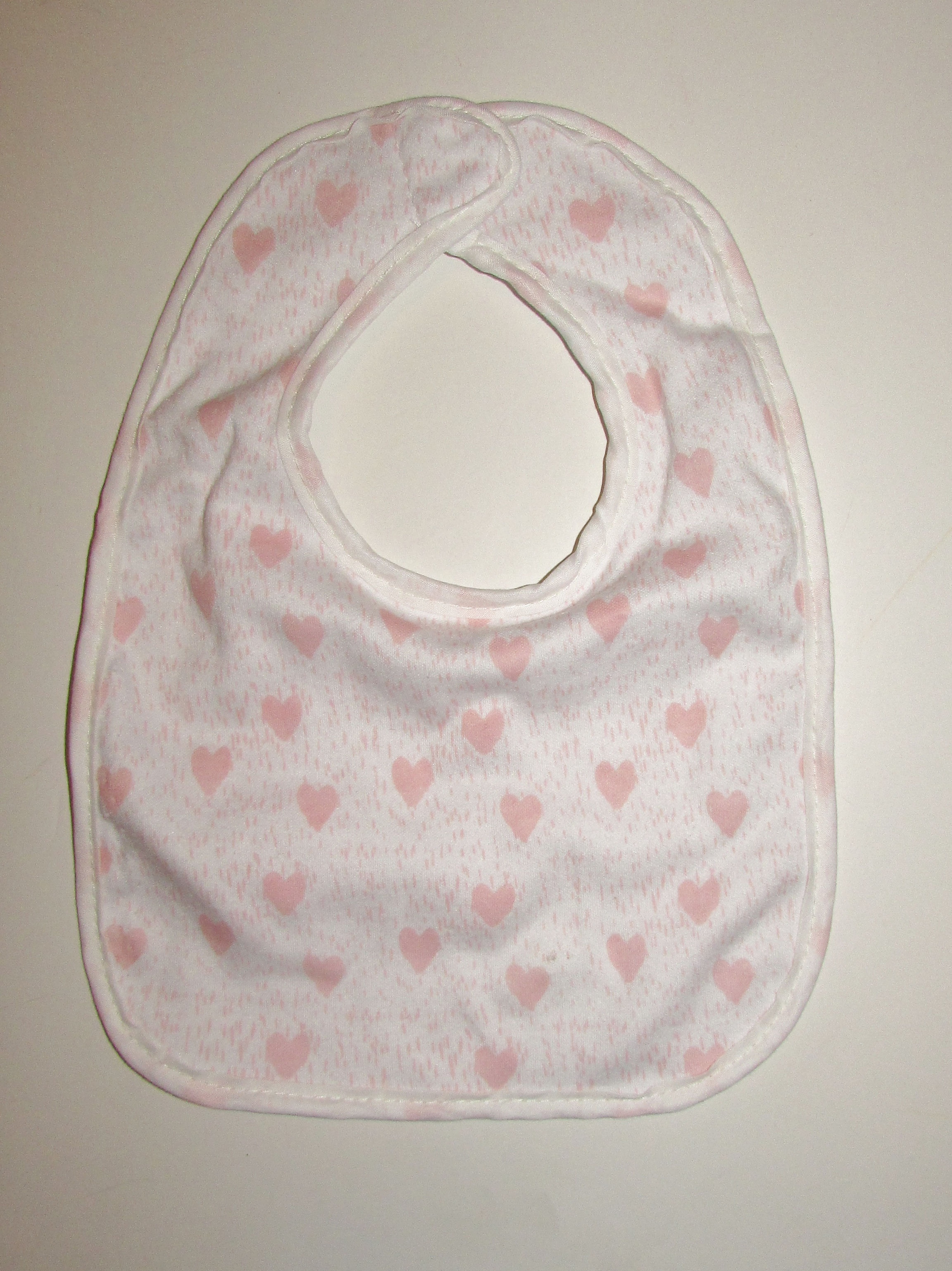 Modern Baby bib hearts