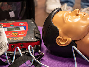 Formation aux gestes qui sauvent à destination des élèves de CM2 des écoles Villeneuvoises