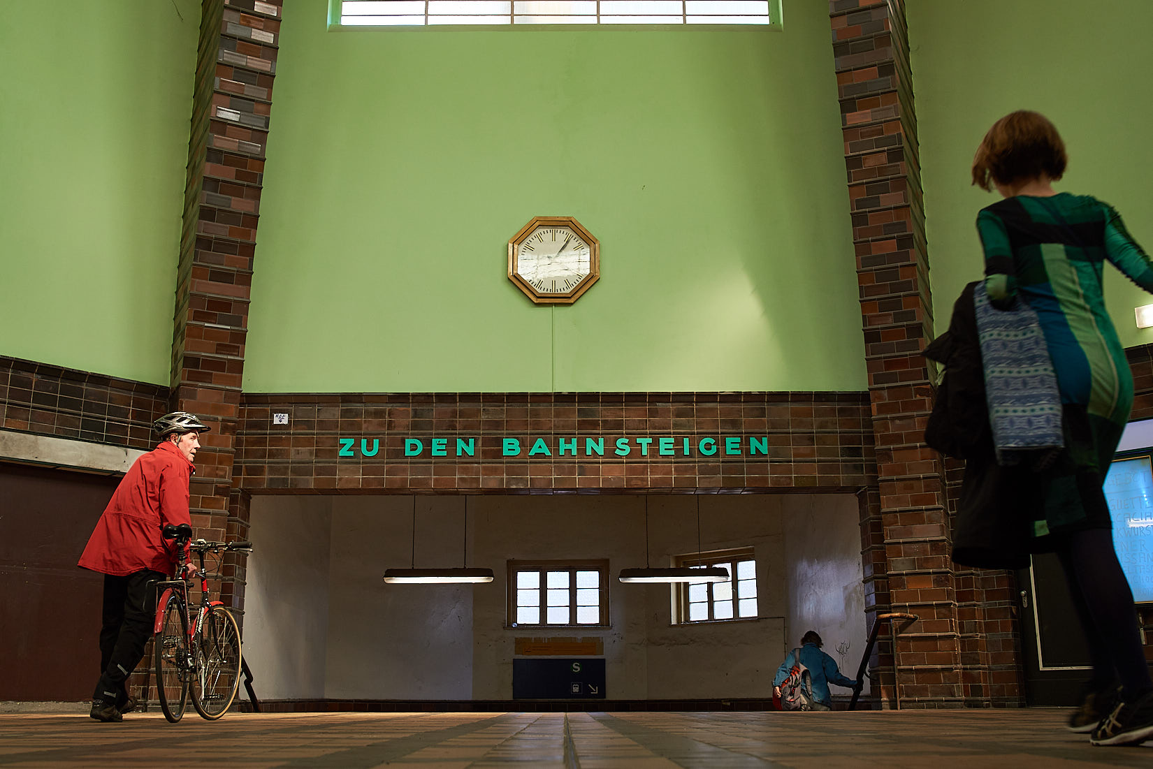 Zu den Gleisen | Berlin