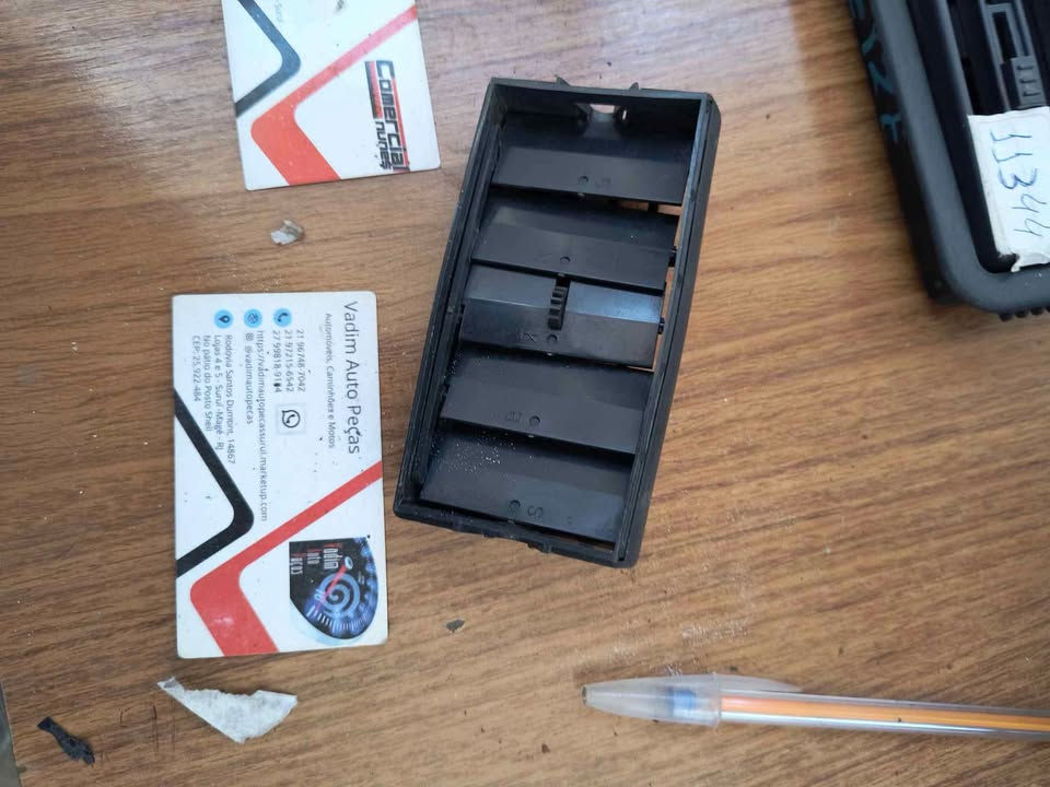 Miniatura: Difusor de ar condicionado S10 R$ 50,00