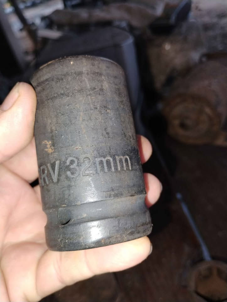 Miniatura: Soquete para retirar pneu caminhão 