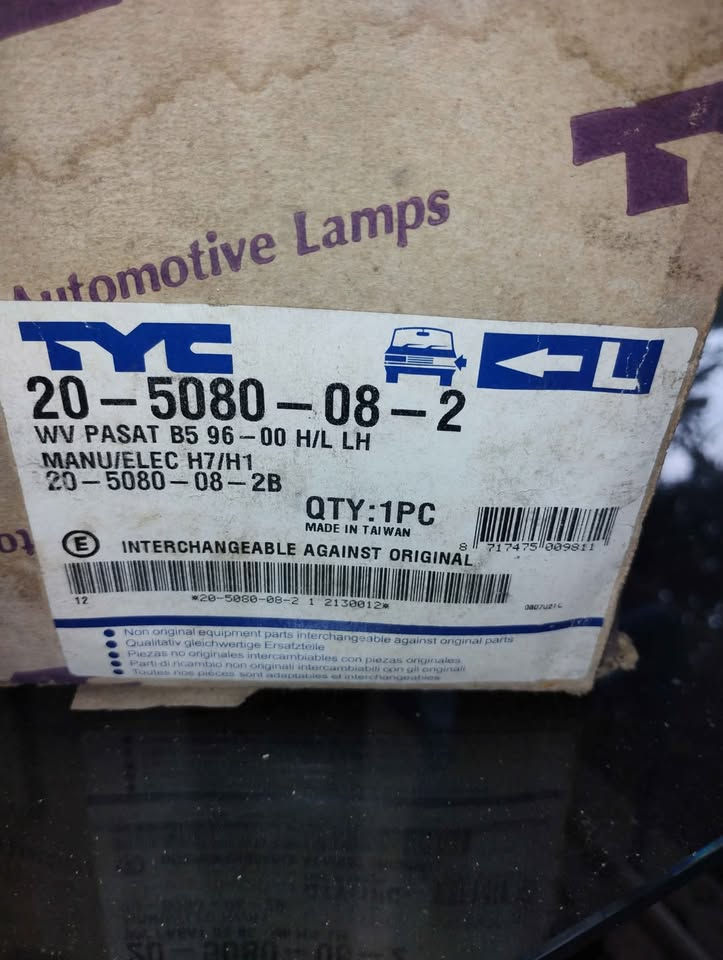 Miniatura: Farol VW Passat B5 96/00 LE