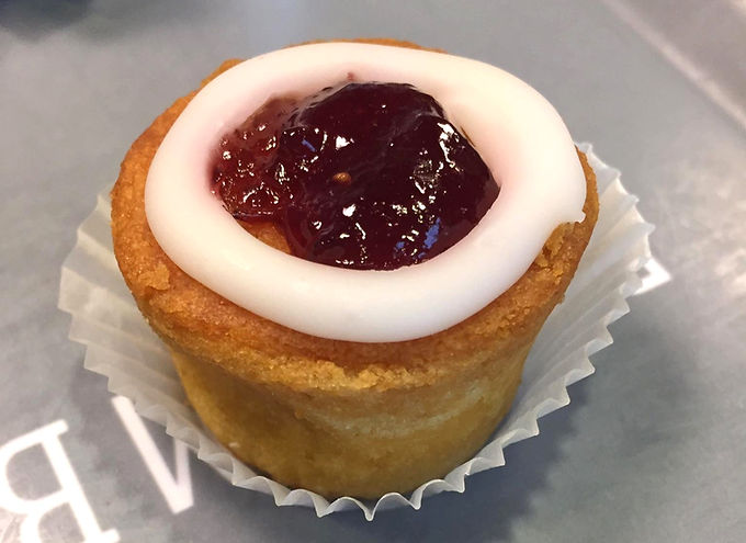 Food in Finland: Runebergs Torte