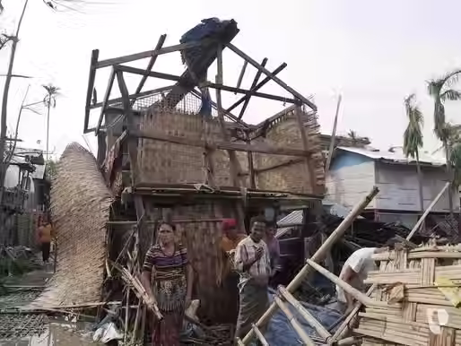 El paso del potente ciclón Mocha en Myanmar dejó al menos 145 muertos