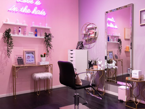 Elevate Your Beauty Career in Toronto with Glam Up Canada’s Online Certification Courses