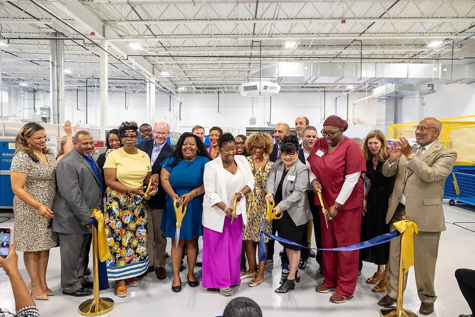 Fillmore Linen Service opens, promising 175 West Side jobs