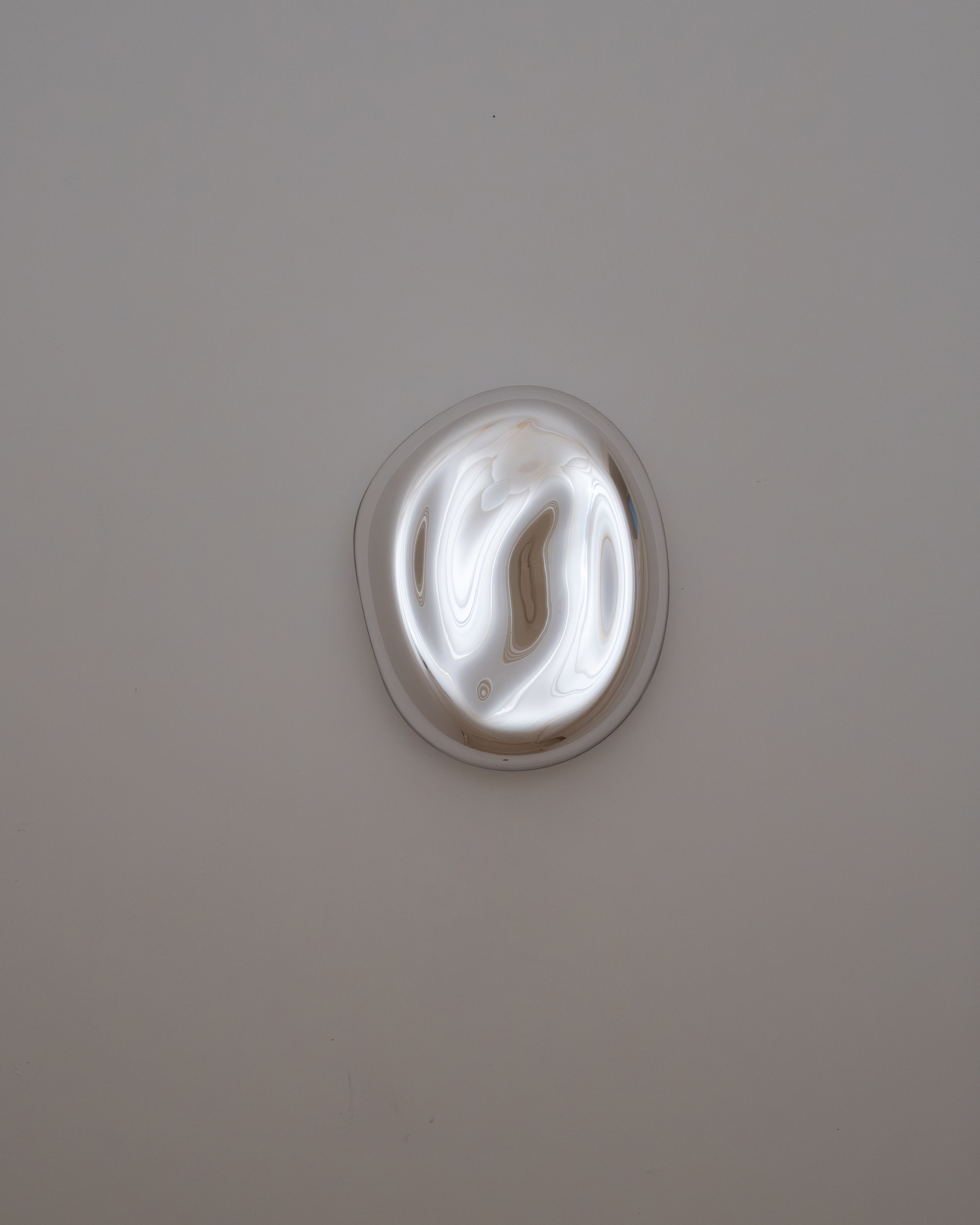 No. 122 | CONTEMPORARY MIRROR SCULPTURE | SILVER | L Ø 31x39cm