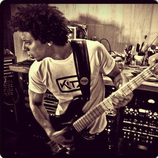 PERFIL DE ANGELO BARBOSA 2.jpg