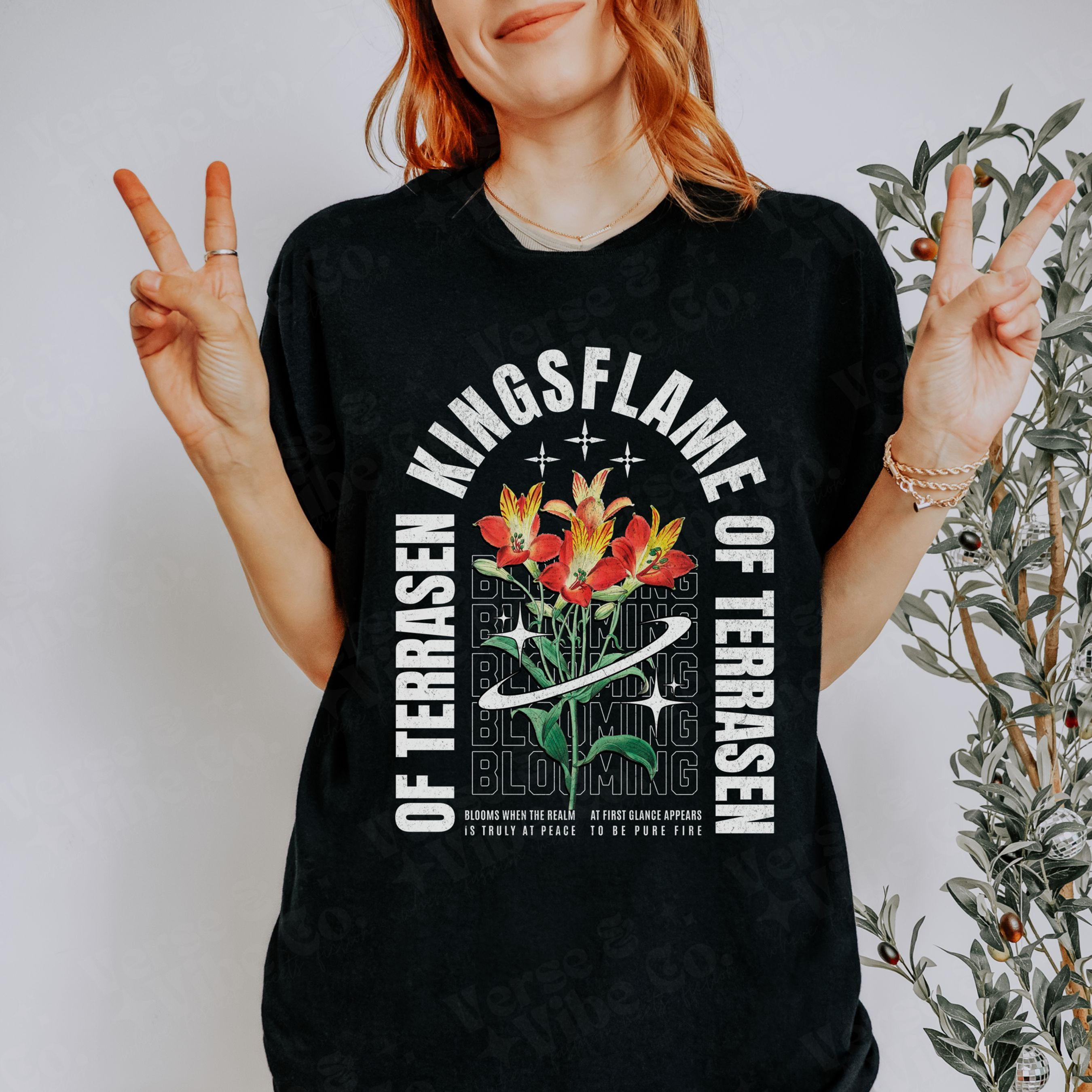 Kingsflame of Terrasen T-Shirt – Throne of Glass Inspired Floral Tee