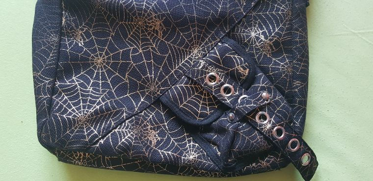 Thumbnail: BORSA RAGNATELE