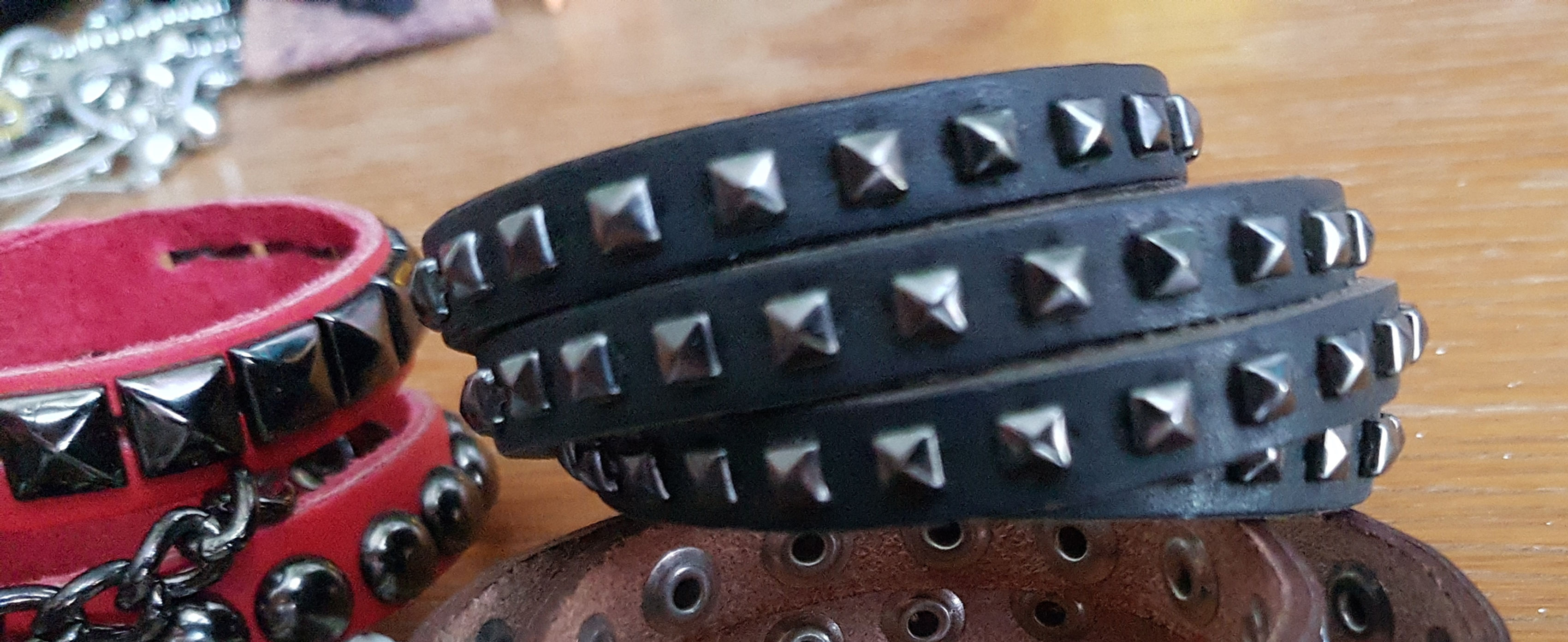 POLSINO NERO BORCHIE