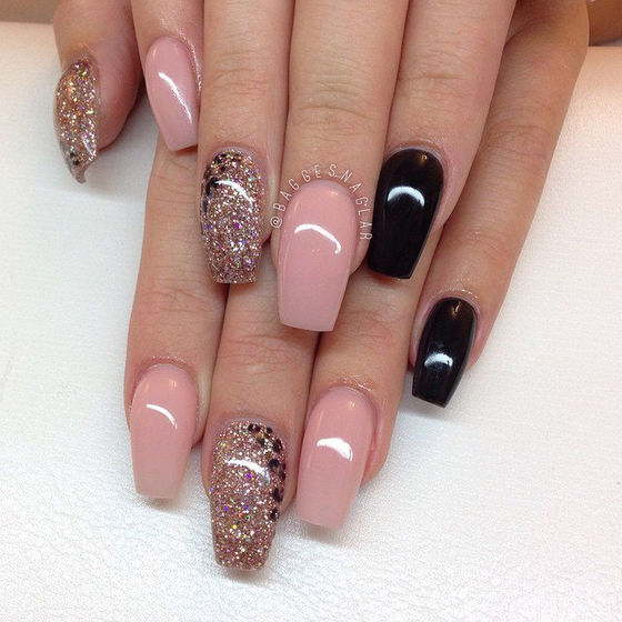 Van's Nails