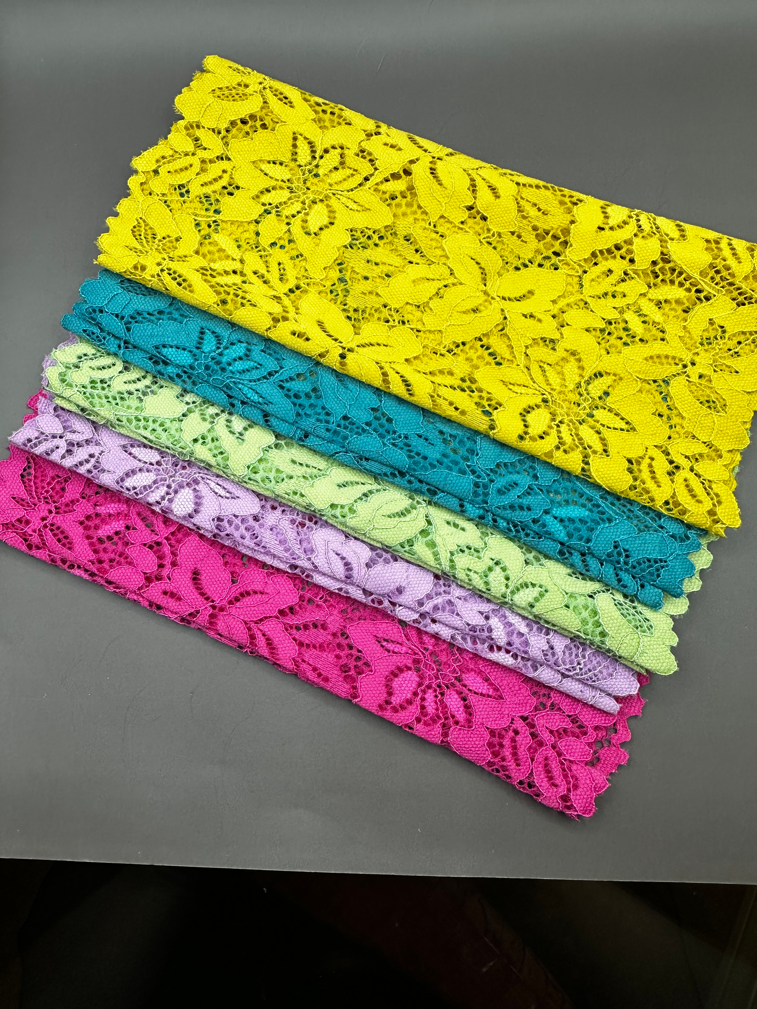 Beautiful Flower Lace Nailfie Sleeve 8”