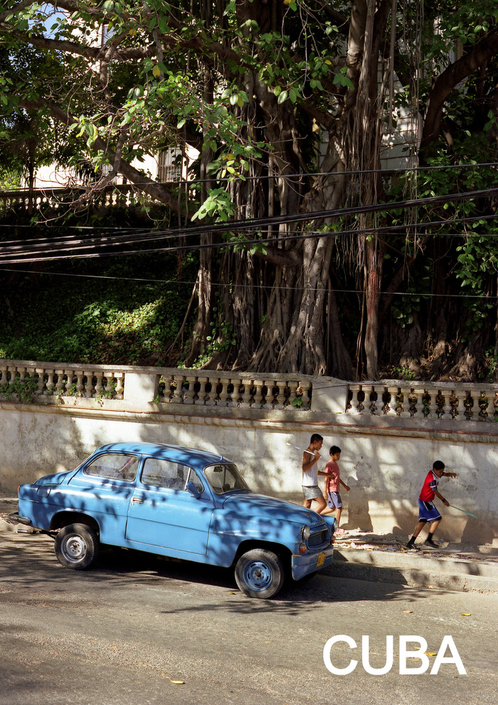 Havana blue car and kids, vintage, cars, tree, shadows