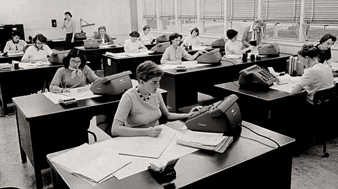 JPL. (1955). "Computing Group". [Photography].
