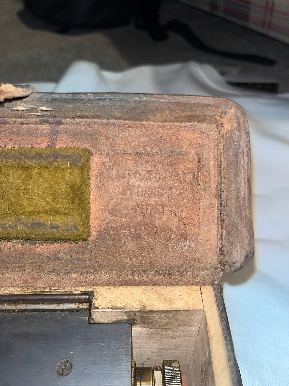 Thumbnail: WW1 Vickers Machine Gun Clinometer MK1 with leather carrying case