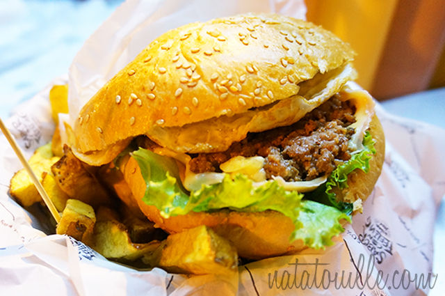 Hamburguesa-Royal_Sabor-con-Esquina