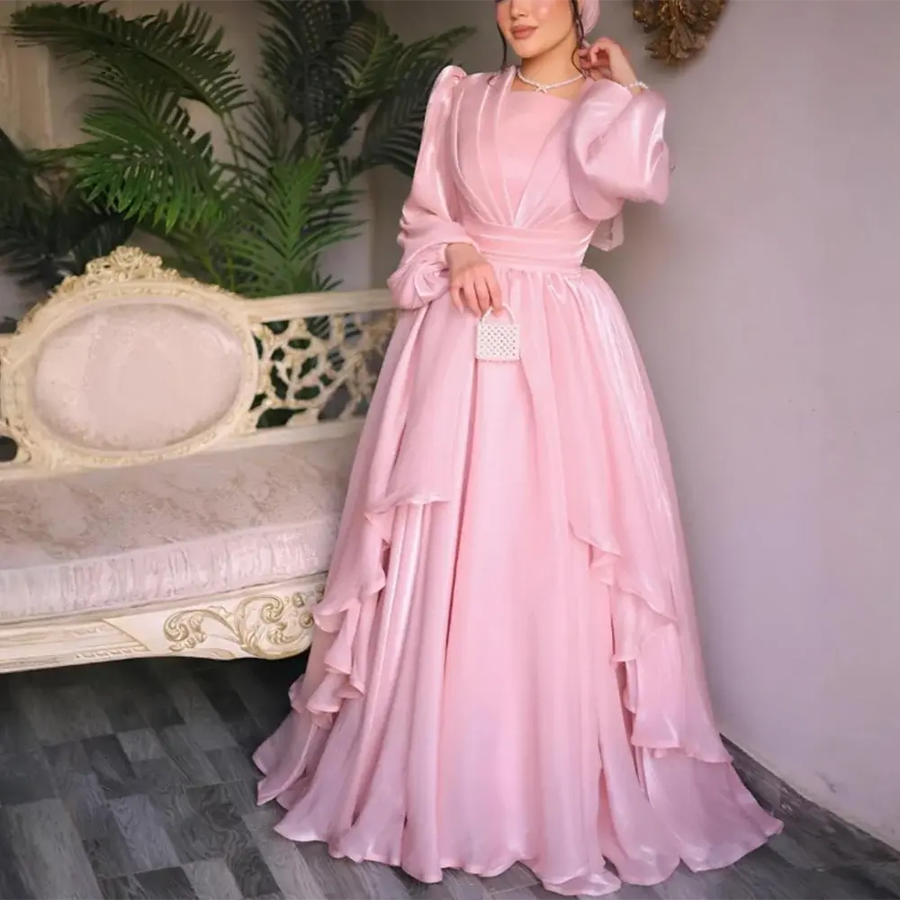 Customized Pink Evening Dresses Square Collar Full Sleeve Tiered Ruffles Organza