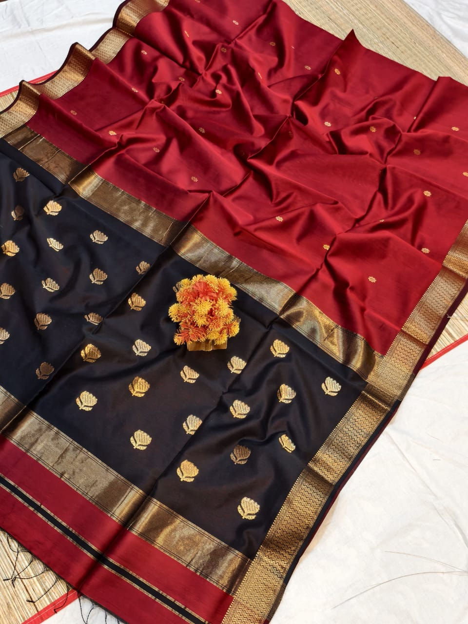 Maheshwari Handloom tissue Saree (lotus motif)