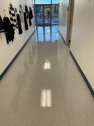 Stripping and waxing floor - MB FLOOR SOLUTIONS