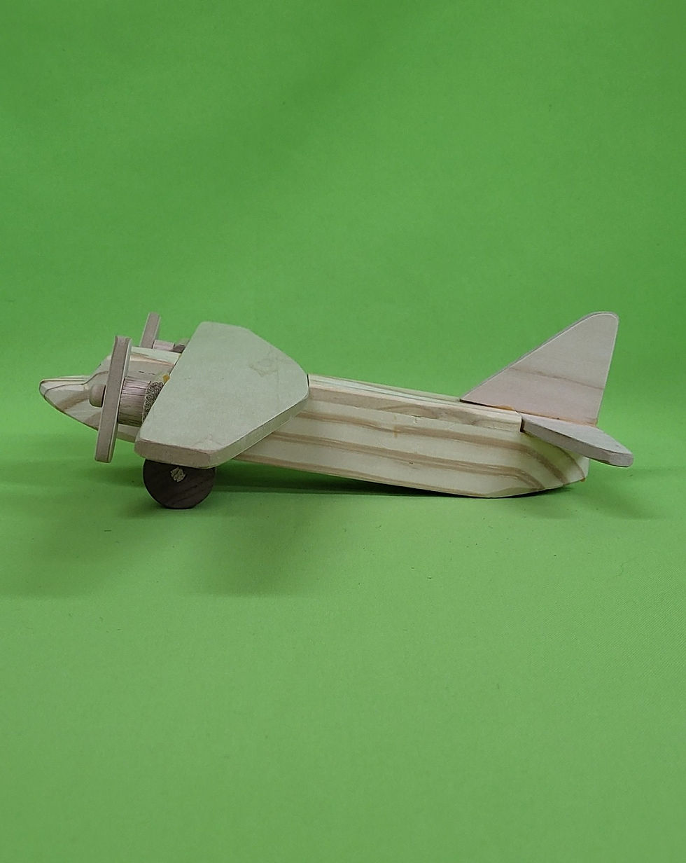 Thumbnail: Twin Engine Airplane