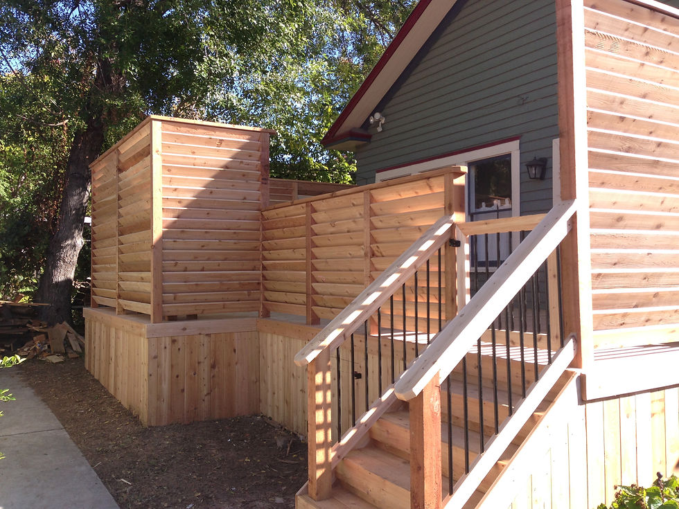 Planters and Privacy Screens (10).JPG