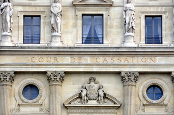 La définition du viol par surprise précisée par la chambre criminelle