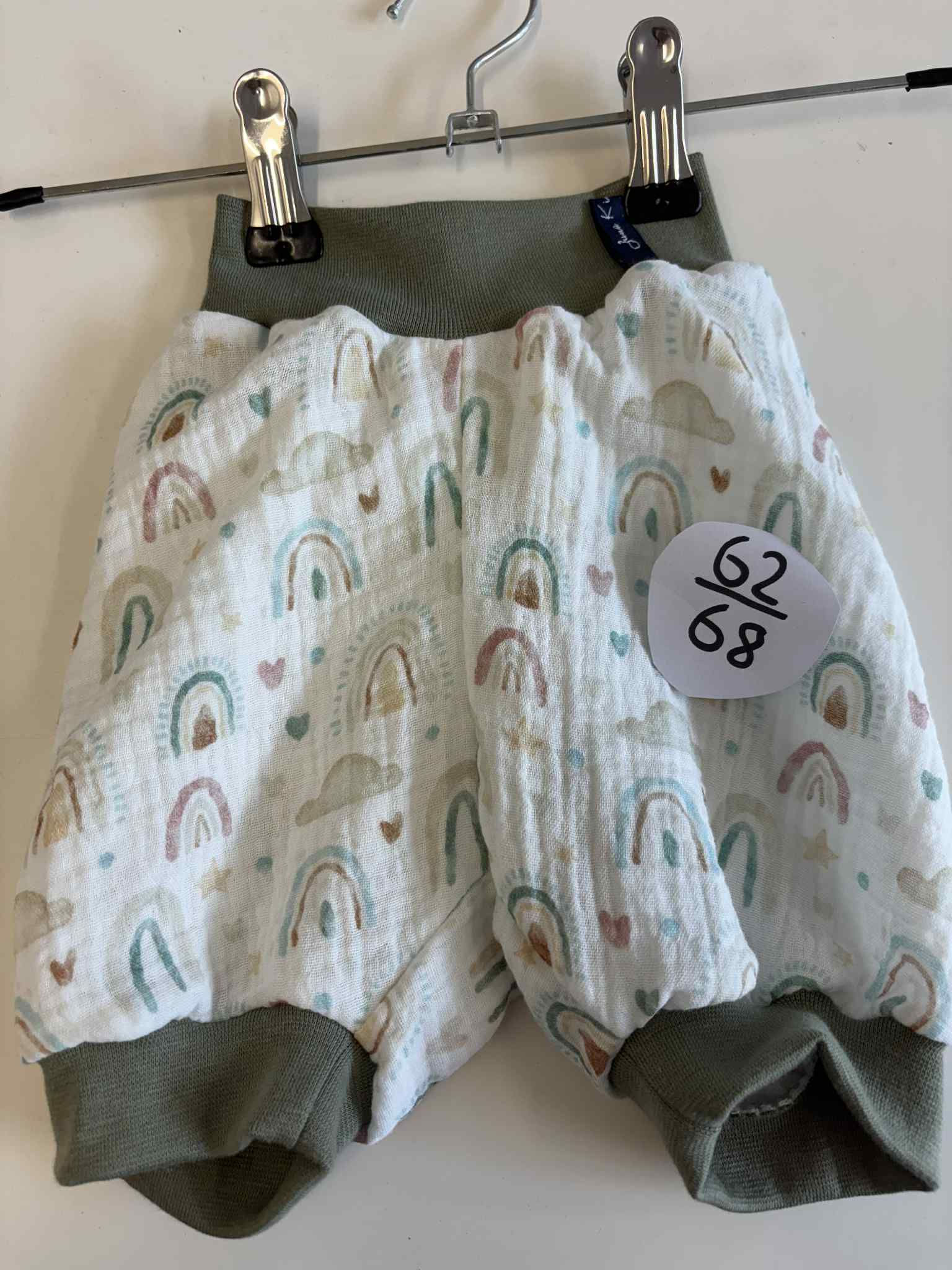 Musselinshorts Regenbögen