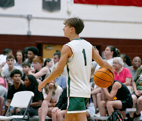 "Tempo Shifter: The Relentless Guard Who Dictates the Game’s Rhythm"