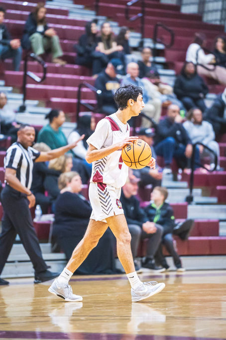 "Heart Over Hype: The Floor General Who Refuses to Back Down"