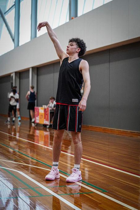 "Fearless Flow: The Aussie Point Guard with Swagger and Size"