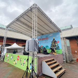 Hotels-Models14015 2_edit_new 2.jpg