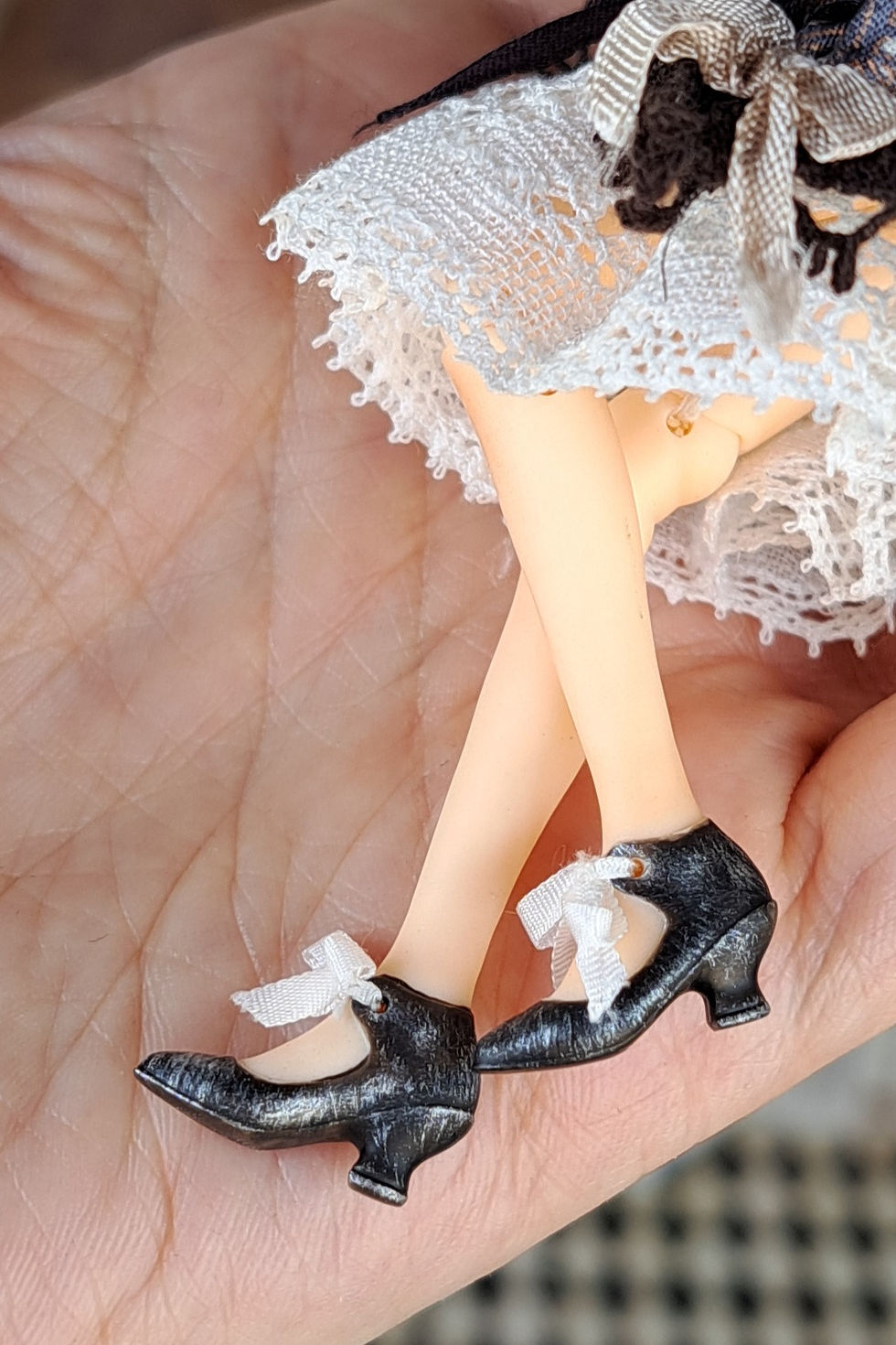 Miniature : 14 cm OOAK miniature doll, BJD style, for collectors and dollhouses